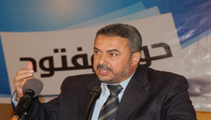 حماس: عباس سقط سياسيًّا وأخلاقيًّا ولا يمثل فلسطين