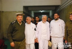 اليوم.. عرض د. عزت وإخوانه على النيابة