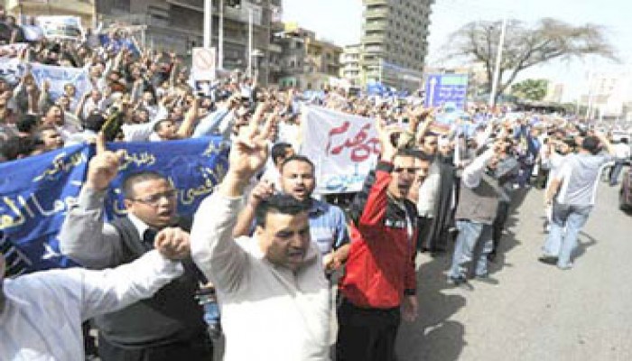 الإخوان يطالبون بإطلاق سراح معتقلي الأقصى