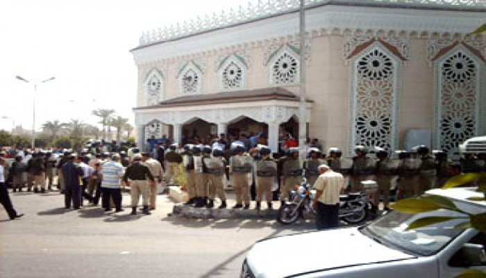 غضب بالإسماعيلية وارتفاع عدد المعتقلين إلى 97