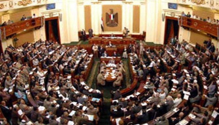 البرلمان العربي يحرك قافلة مساعدات لقطاع غزة