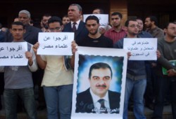 مظاهرة في طب المنصورة للإفراج عن الدسوقي