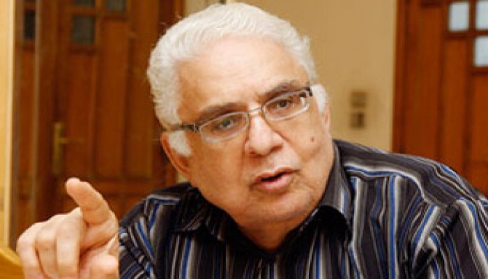 الأساتذة يبدءون التصعيد ضد هلال الشهر الجاري