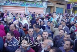 الحكومة تعترف بوجود أزمة في الأجور