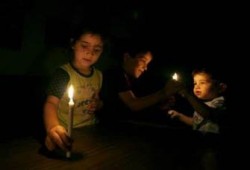 انقطاع كهرباء غزة يهدِّد حياة المرضى والمعوّقين