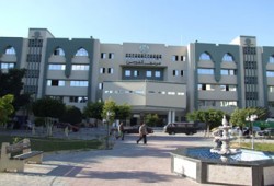 جامعات غزة.. تتحدى الدمار والحصار