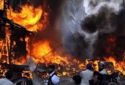 عشرات القتلى والجرحى في تفجيرين بكراتشي