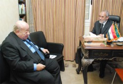 المرشد العام يستقبل السفير إبراهيم يسري