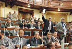 105 اتهامات للحكومة أمام مجلس الشعب