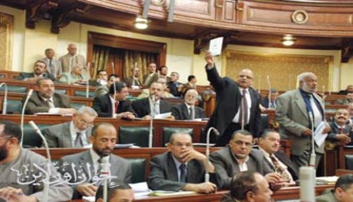105 اتهامات للحكومة أمام مجلس الشعب