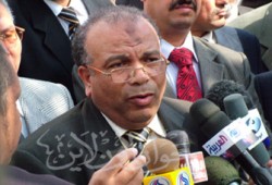 نواب الإخوان يطالبون بالتحقيق في مقتل الجندي المصري