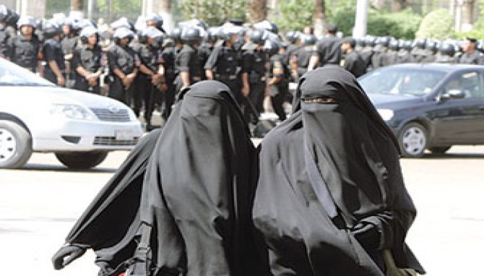طعون جديدة ضد منع النقاب بالجامعات