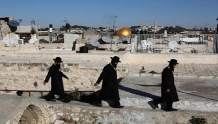 الكيان يسرق آثار المسجد الأقصى!!