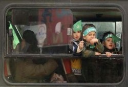 آلاف الغزاويين يبدءون الاحتفال بالانطلاقة الـ22 لحماس