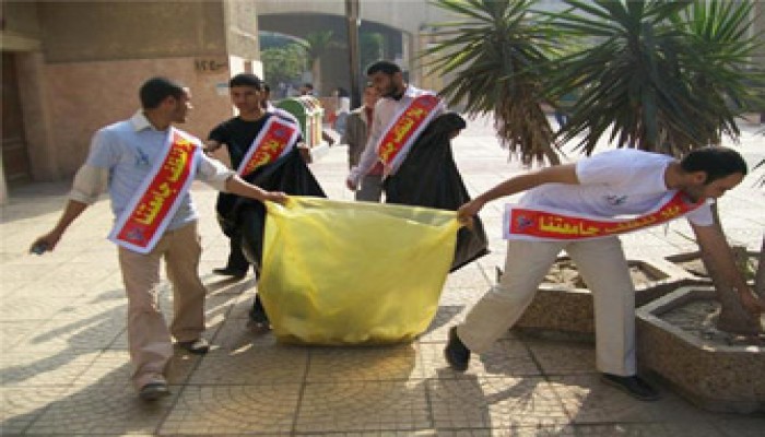 "بادر حلوان" تختتم أنشطتها بمشروع "يلا ننظف جامعتنا"