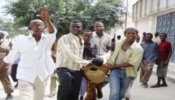 انفجار هائل بمقديشو يودي بحياة وزراء وطلاب وصحفيين