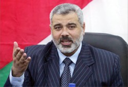 هنية يصرف 15 ألف دولار لأسرى فتح