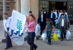 "بادر" بنها توزع ملابس على الفقراء