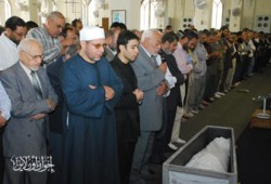 المرشد العام يتقدم جنازة الدكتور علي شهوان