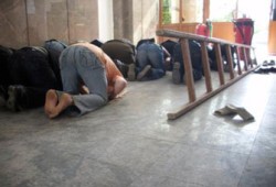 عميد تجارة كفر الشيخ يمنع الطلاب من الصلاة بالكلية!
