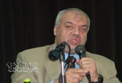 تجديد حبس د. عبد الغفار وقيادي بالإسكندرية