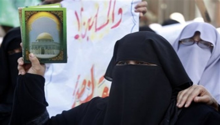 المبادرة النسائية تطالب بالتحرك لنصرة "الأقصى"