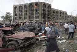 ارتفاع عدد ضحايا تفجيرات بغداد إلى 136 قتيلاً