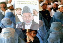 بدء الانتخابات الأفغانية وطالبان تواصل هجماتها