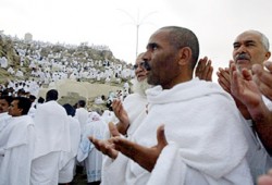 السعودية تعلن تقليص عدد الحجاج بسبب "الخنازير"
