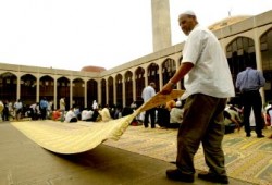 الصحافة العالمية: المحاكم الإسلامية في بريطانيا تجذب غير المسلمين