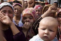 العنصرية البغيضة ومأساة المسلمين الإيجور