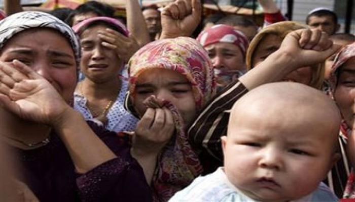 العنصرية البغيضة ومأساة المسلمين الإيجور