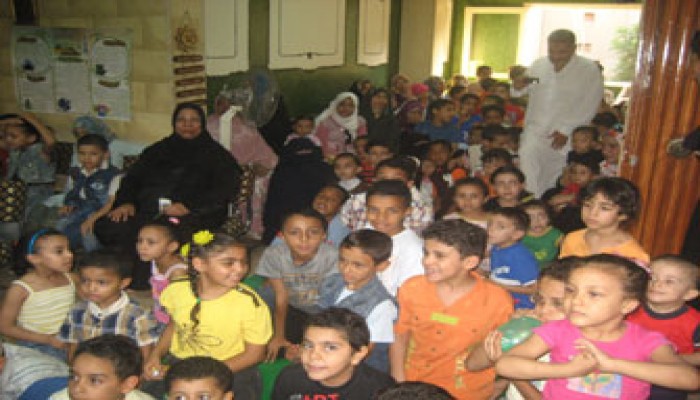 مسرح عرائس للأطفال بمقر النائب مجاهد