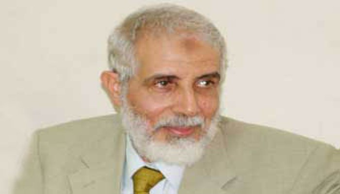د. محمود عزت يكتب: من واجبات المرأة المسلمة نحو المجتمع