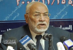 المرشد العام: القوة هي سبيل إقرار السلام