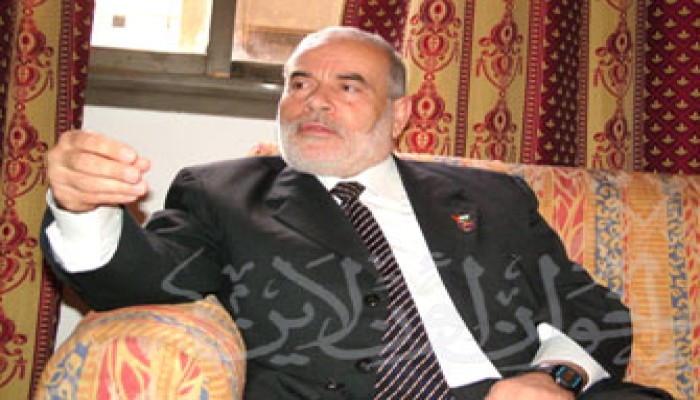 بحر يطالب الجامعة العربية بتفعيل قرار فك الحصار