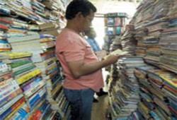 استنكار تجاهل مؤسسات النشر الرسمية للمبدعين