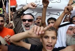 علماء فلسطين يستهجنون زيارة بابا الفاتيكان
