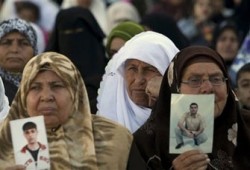تصعيد فلسطيني ضد فرض زي "الإبادة" الصهيوني على الأسرى