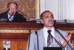 استجواب برلماني يتهم الحكومة بإهدار الثروة العقارية