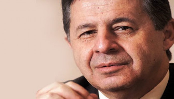 اتهامات لرشيد بالكيل بمكيالين في قضايا مكافحة الإغراق