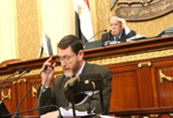 طلب برلماني لمساءلة نظيف عن هدم المعاهد الأزهرية بالأقصر