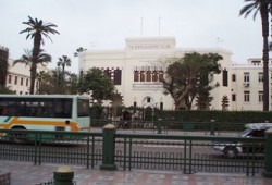 وثيقة جديدة: الجامعة الأمريكية تعاقدت مع البنتاجون!