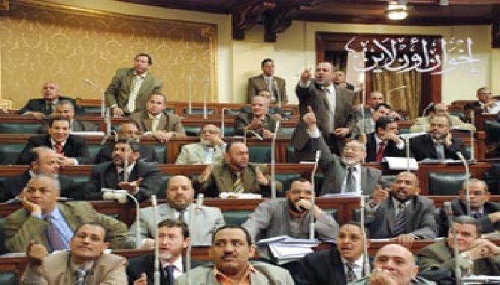 مواجهات بين نواب الإخوان والحكومة بسبب التطبيع
