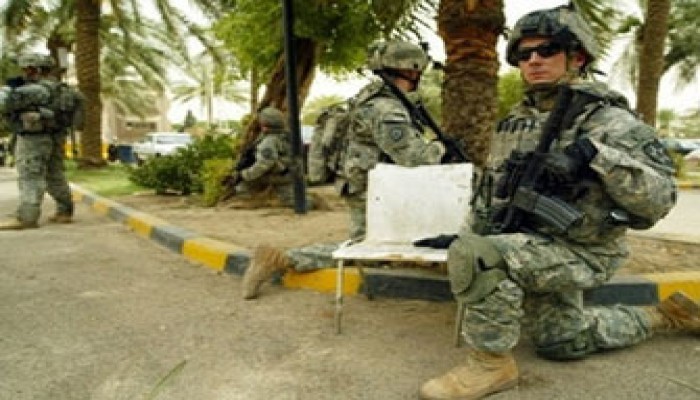 الاحتلال الأمريكي يعدم عراقيًّا أمام عائلته!