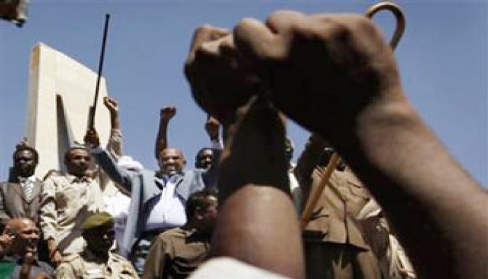 قرار "الجنائية" باعتقال البشير.. باطل