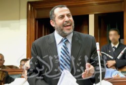 محاكمة برلمانية عنيفة للحكومة بسبب كشف قضايا فساد