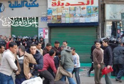 قرار جديد باعتقال 33 من متضامني غزة في القاهرة!