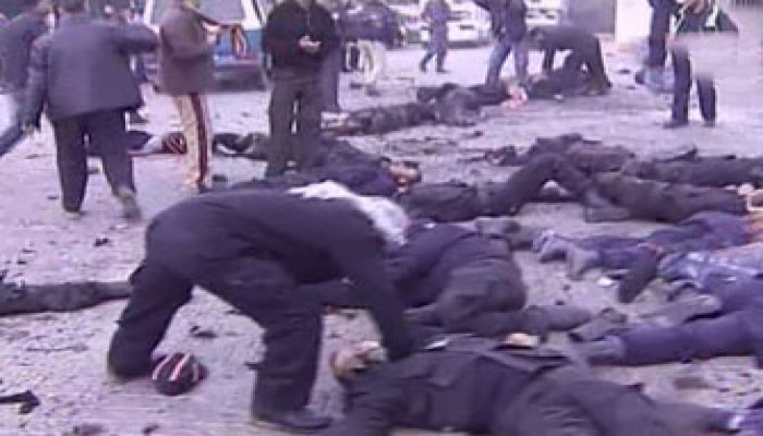 الجثث ورائحة الموت تفوح في شوارع غزة