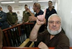 التشريعي الفلسطيني يُدين الحكم على الدويك